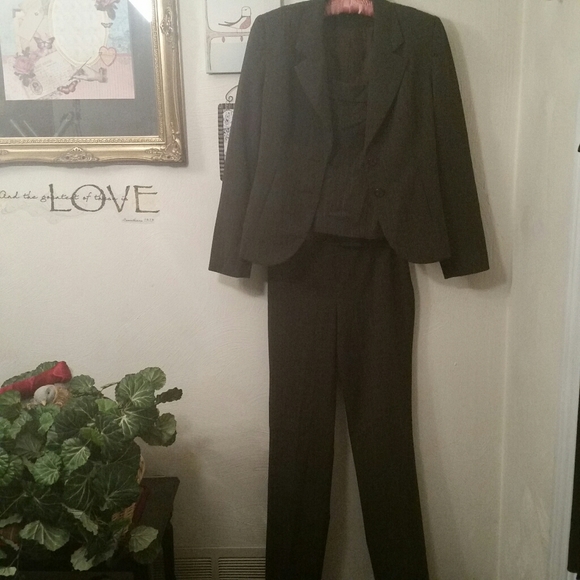 Banu Paris Pants - BANU Paris classic 3 piece suit, 6